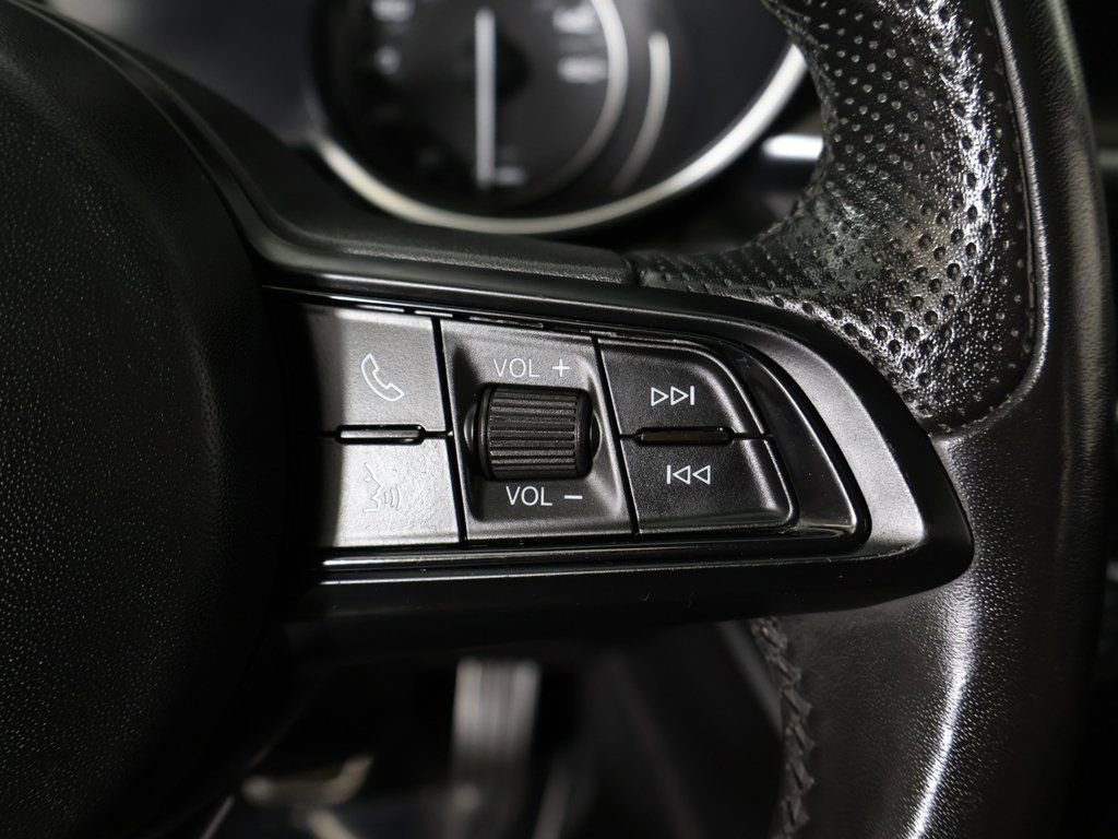 Used 2022 Alfa Romeo Stelvio Ti image 44