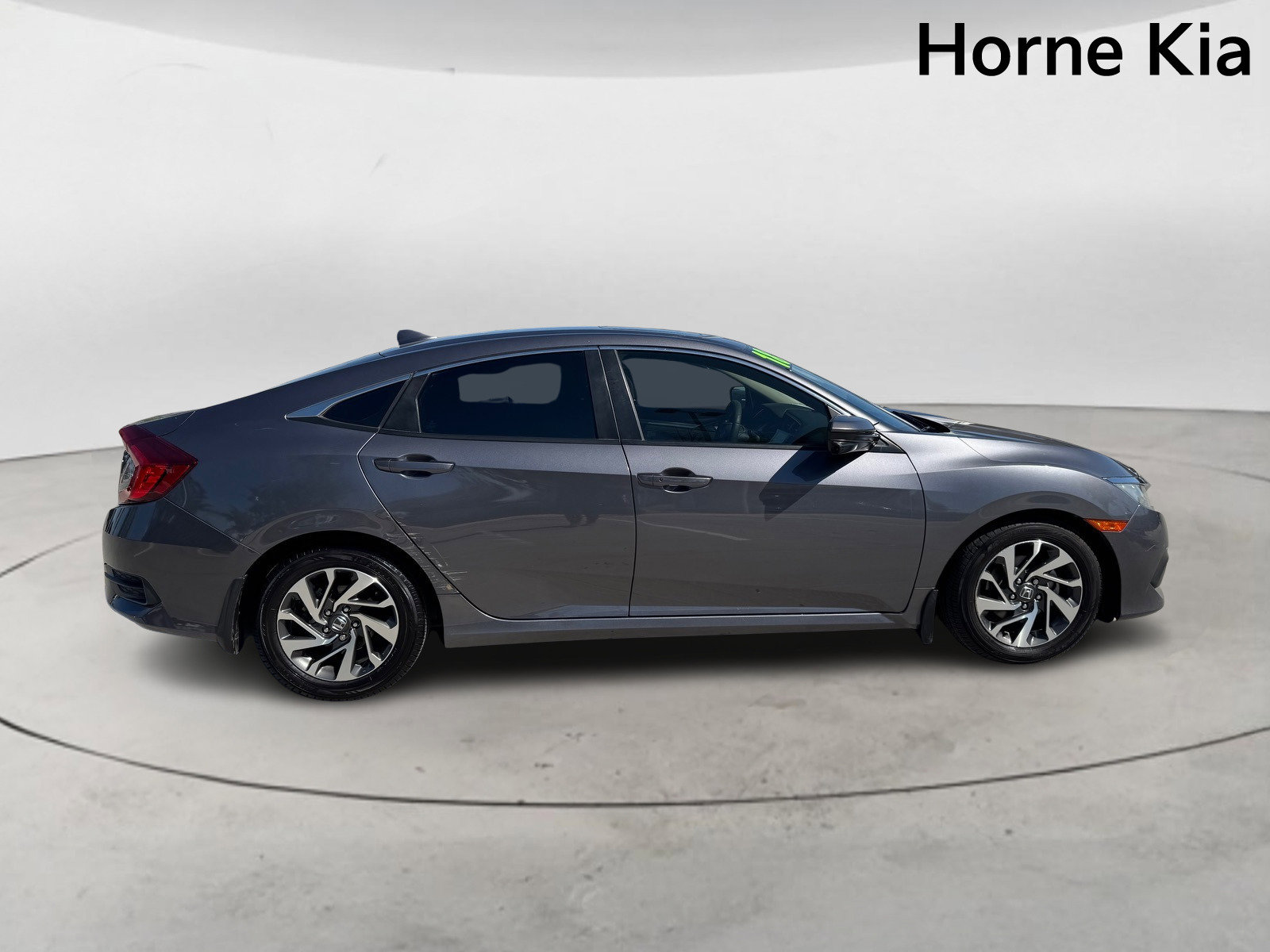 Used 2018 Honda Civic EX image 3