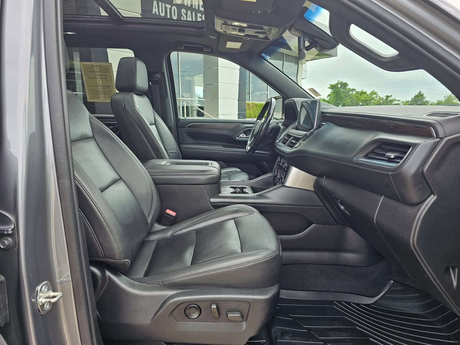 Used 2021 Chevrolet Tahoe Z71 AWD/4WD image 28