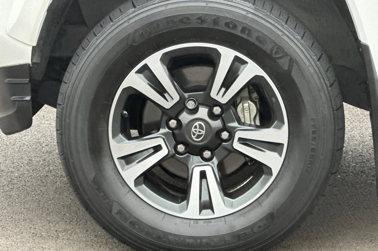 Used 2016 Toyota Tacoma TRD Sport image 29