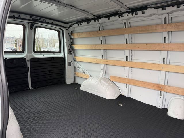 Used 2024 Chevrolet Express 2500 w/ Driver Convenience Package image 29