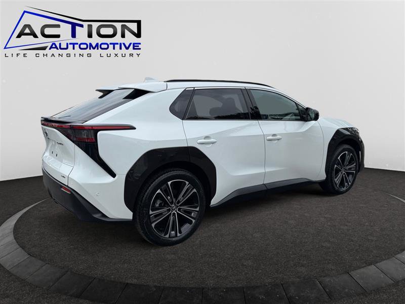 Used 2024 Toyota bZ4X AWD w/ Weather Package image 8
