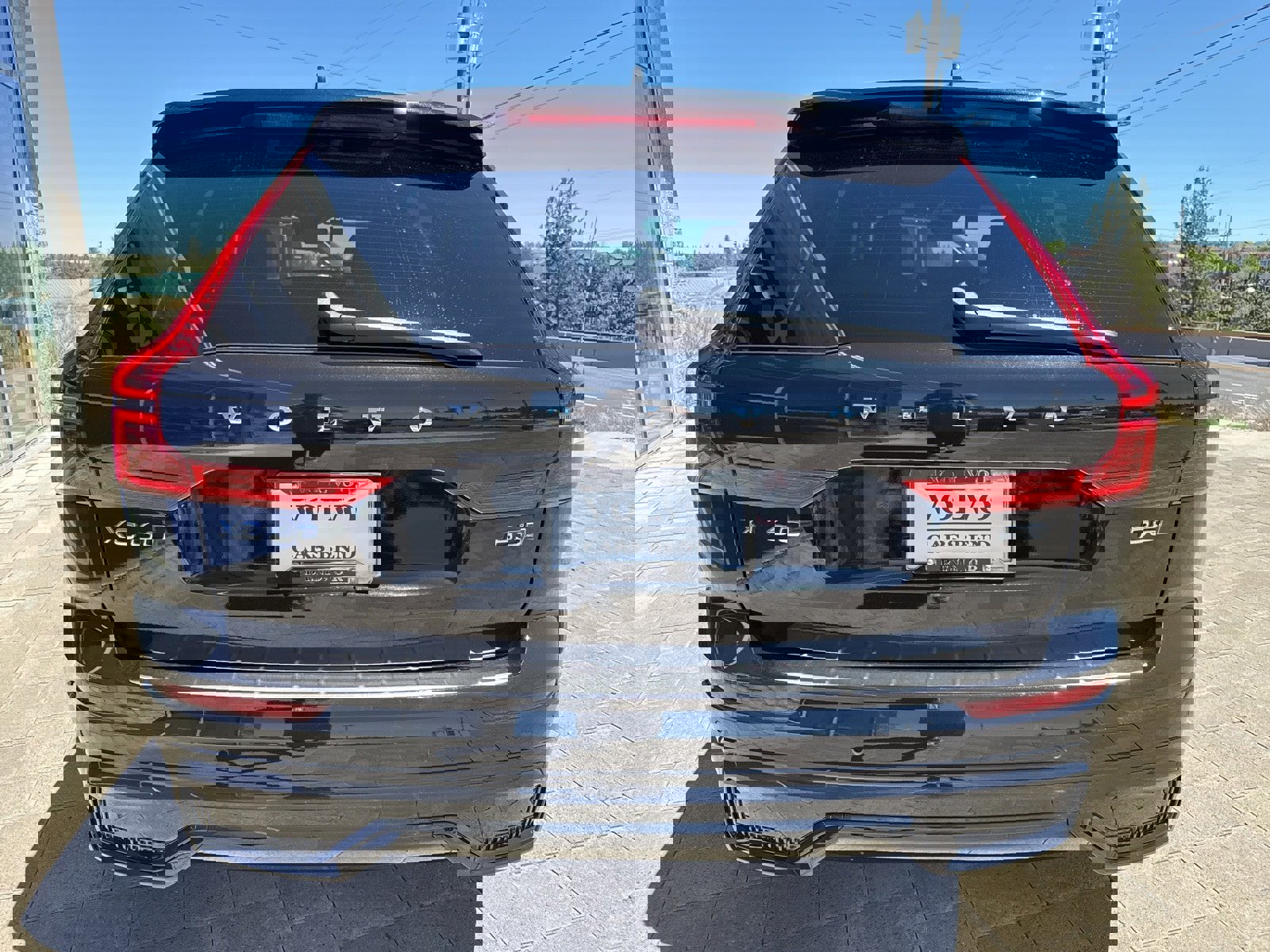 Certified 2025 Volvo XC60 B5 Ultra w/ Protection Package Premier image 6