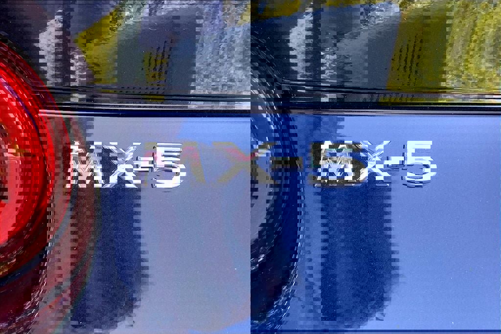 Used 2024 MAZDA MX-5 Miata Grand Touring image 6