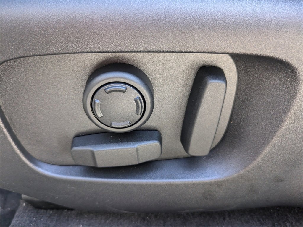 New 2026 Land Rover Range Rover Velar Dynamic SE image 20