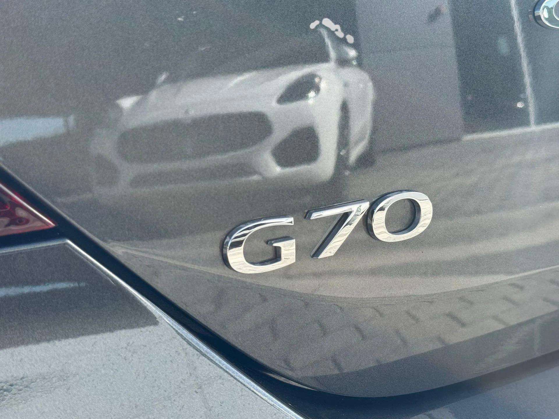 Used 2026 Genesis G70 2.5T Prestige image 12