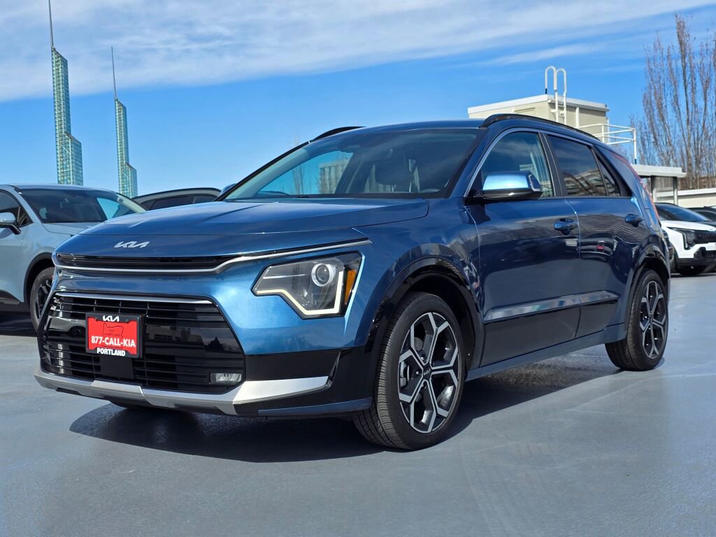 Used 2024 Kia Niro EX Touring image 9