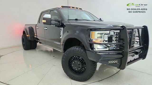 Used 2022 Ford F350 Platinum AWD/4WD image 1