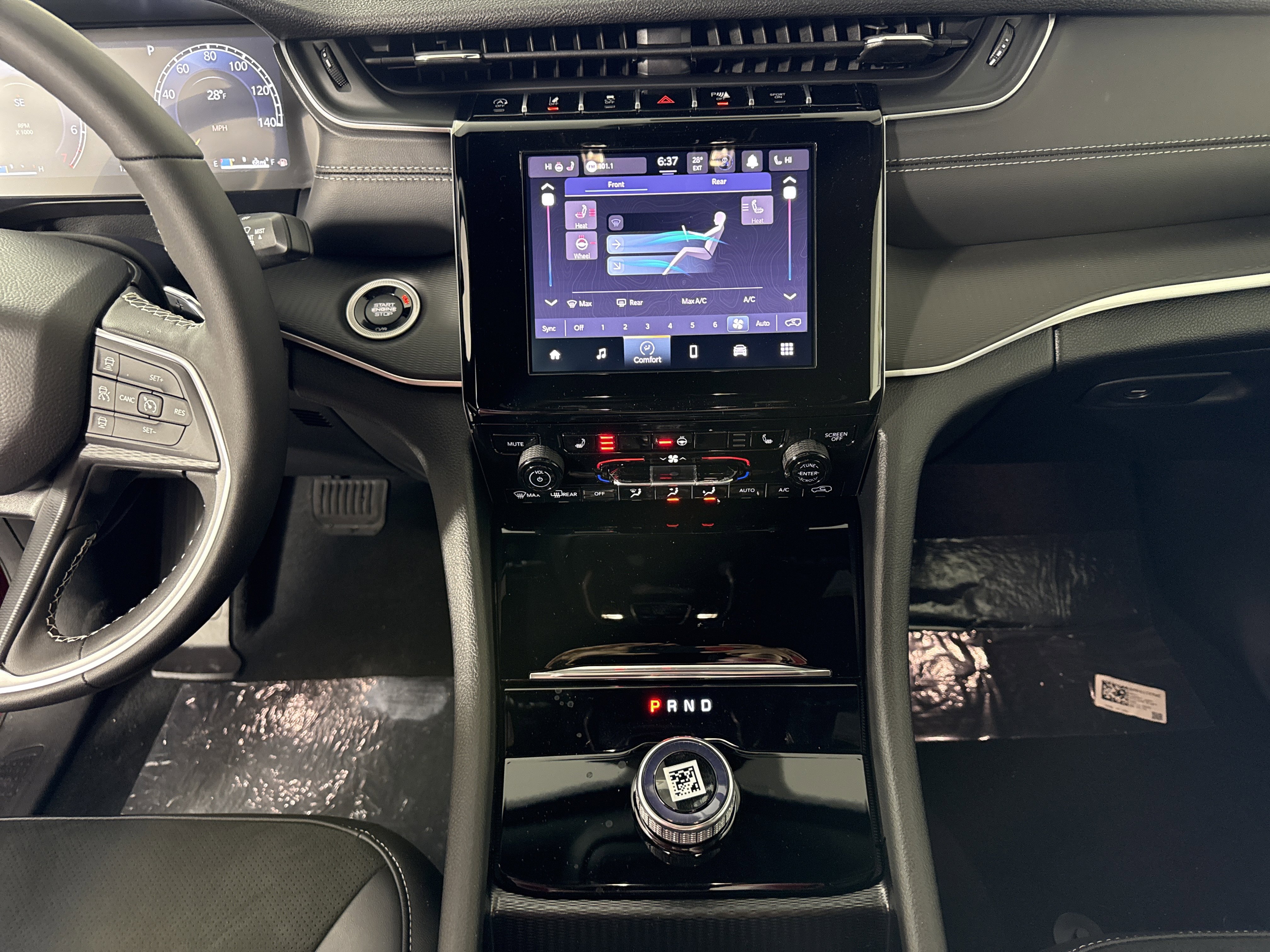 New 2025 Jeep Grand Cherokee L Altitude image 25