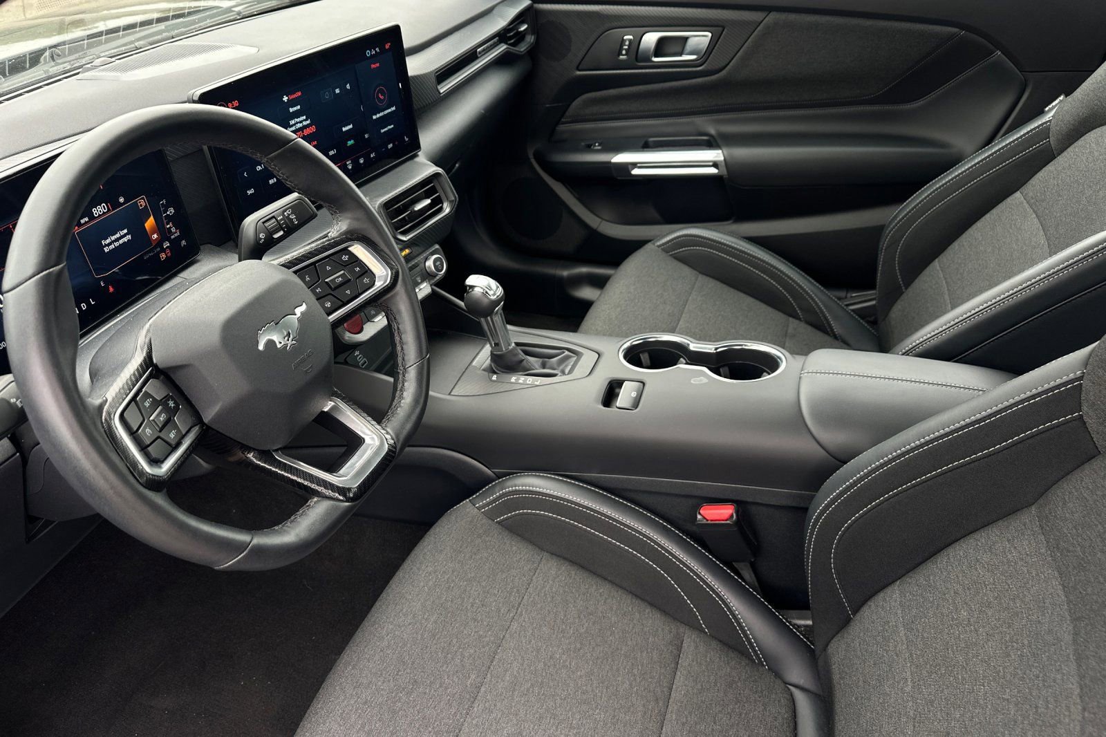 Used 2025 Ford Mustang Coupe RWD image 9