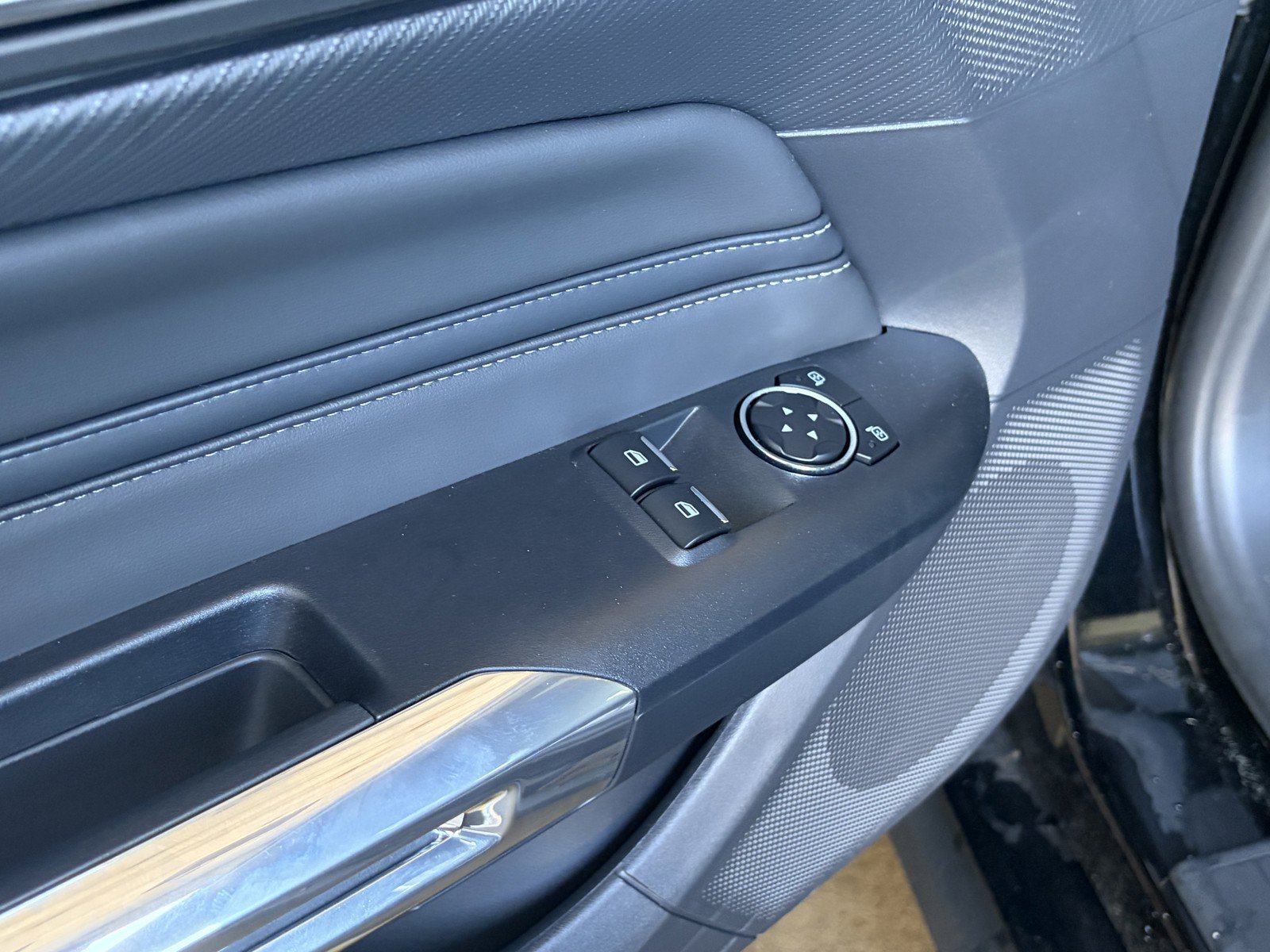 Used 2025 Ford Mustang GT Premium RWD image 24