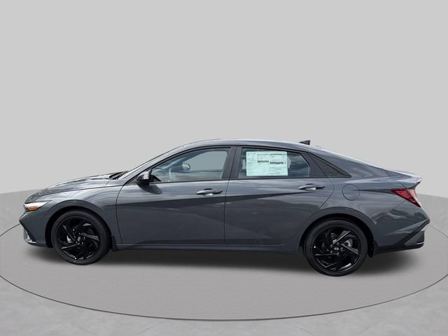 New 2026 Hyundai Elantra SEL Sport FWD image 13