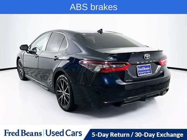 Used 2024 Toyota Camry SE image 5