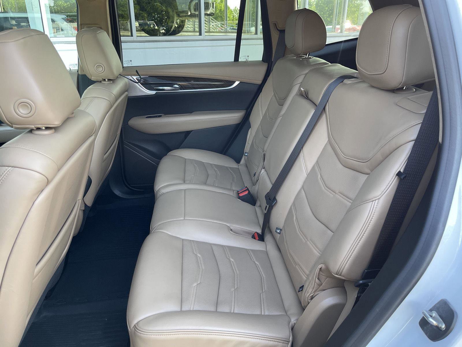 Used 2020 Cadillac XT6 Sport w/ Platinum Package AWD/4WD image 44