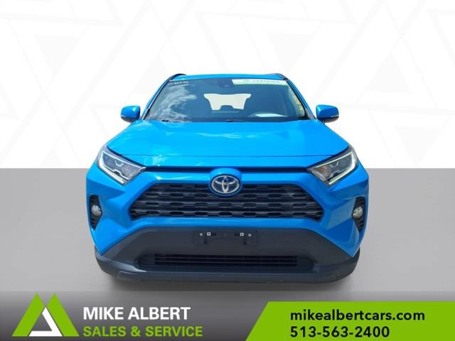 Used 2021 Toyota RAV4 XLE AWD/4WD image 2