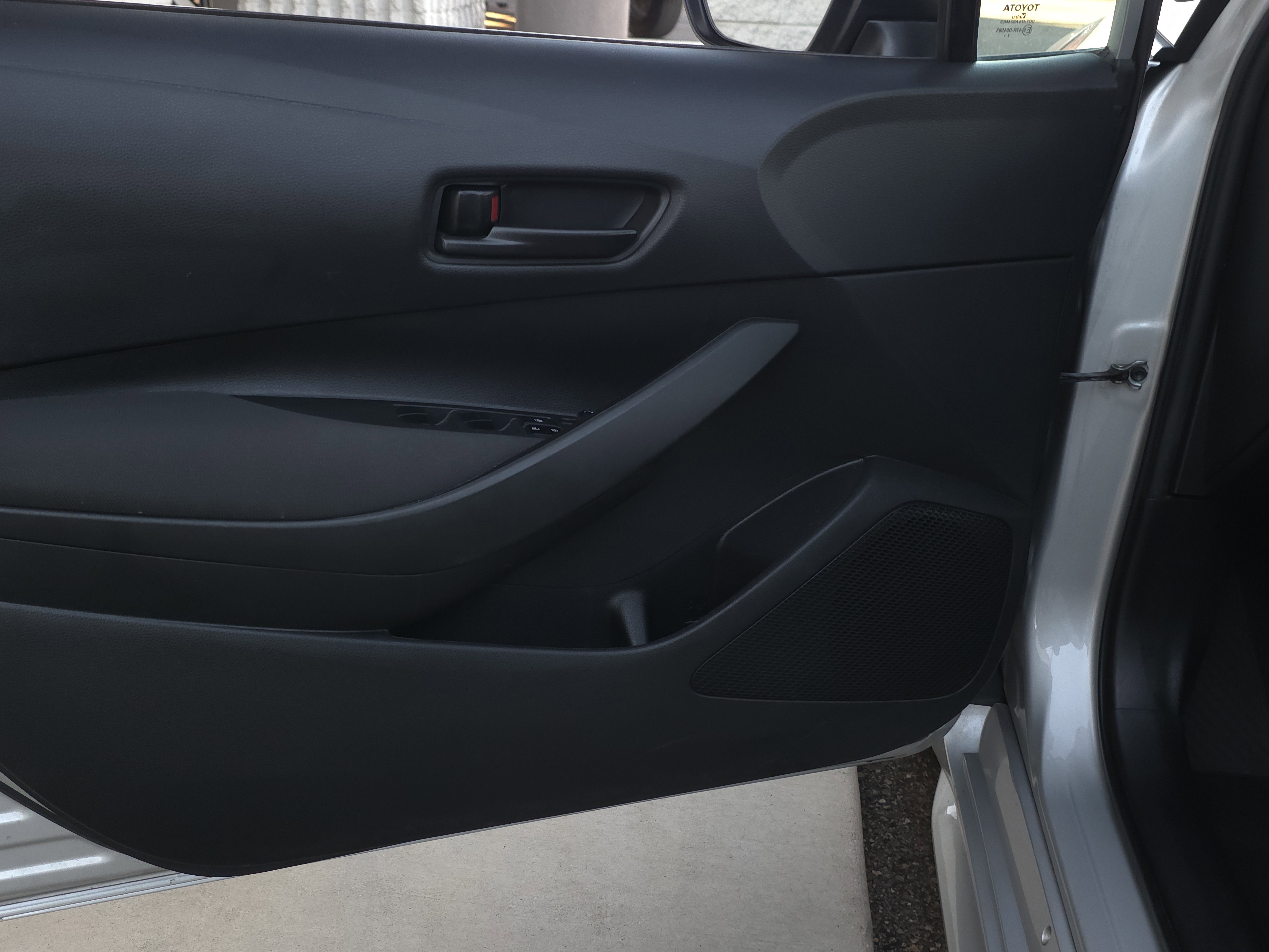 Used 2023 Toyota Corolla LE image 7