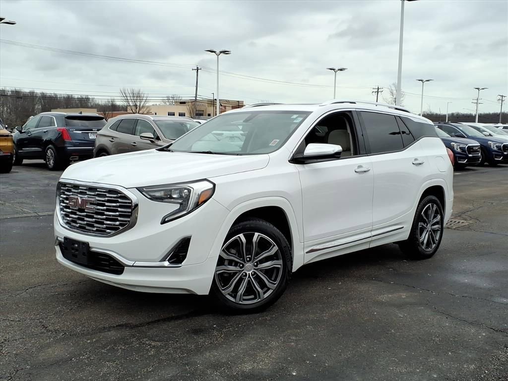 Used 2019 GMC Terrain Denali image 2