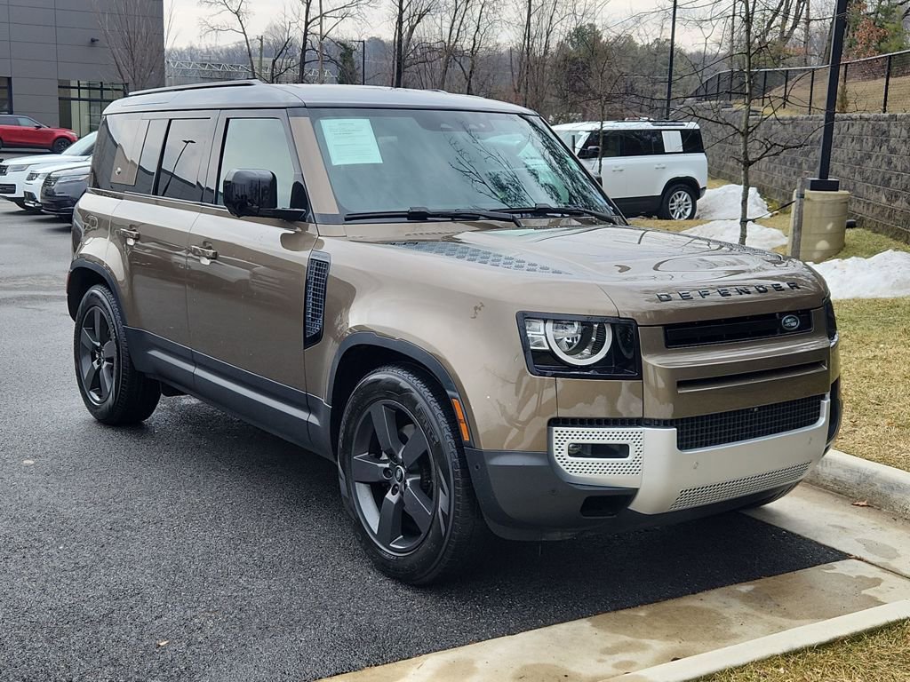 Used 2023 Land Rover Defender 110 S image 10