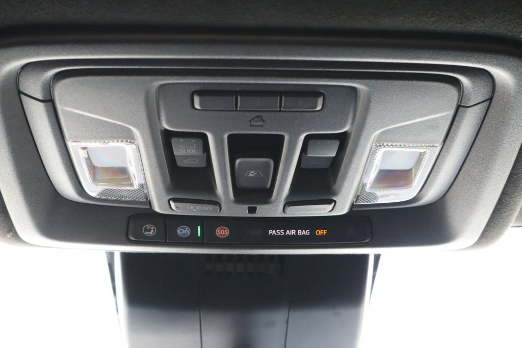 Used 2024 GMC Sierra 3500 Denali Ultimate AWD/4WD image 34