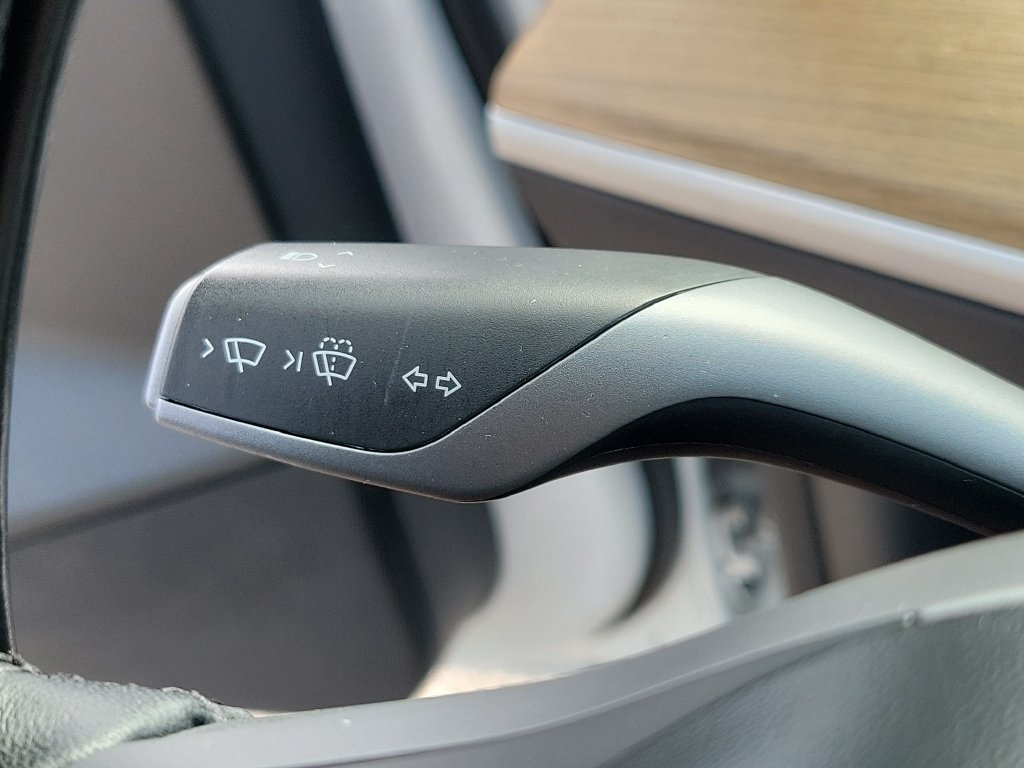 Used 2023 Tesla Model 3 Standard Range RWD image 26