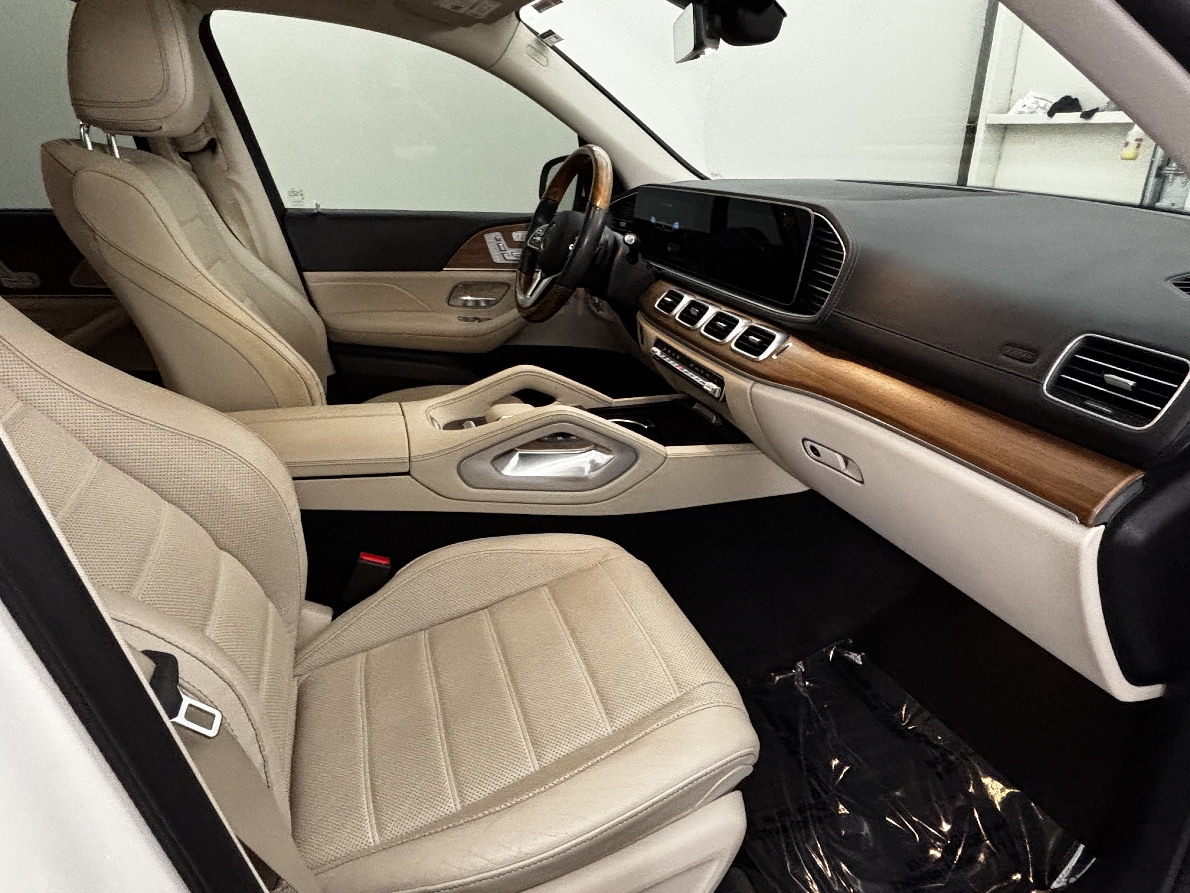 Used 2021 Mercedes-Benz GLS 450 4MATIC image 20
