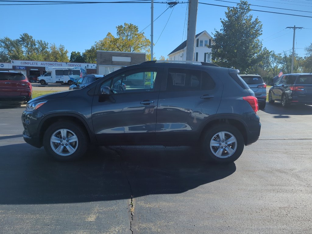 Used 2022 Chevrolet Trax LT w/ LT Convenience Package AWD/4WD image 5