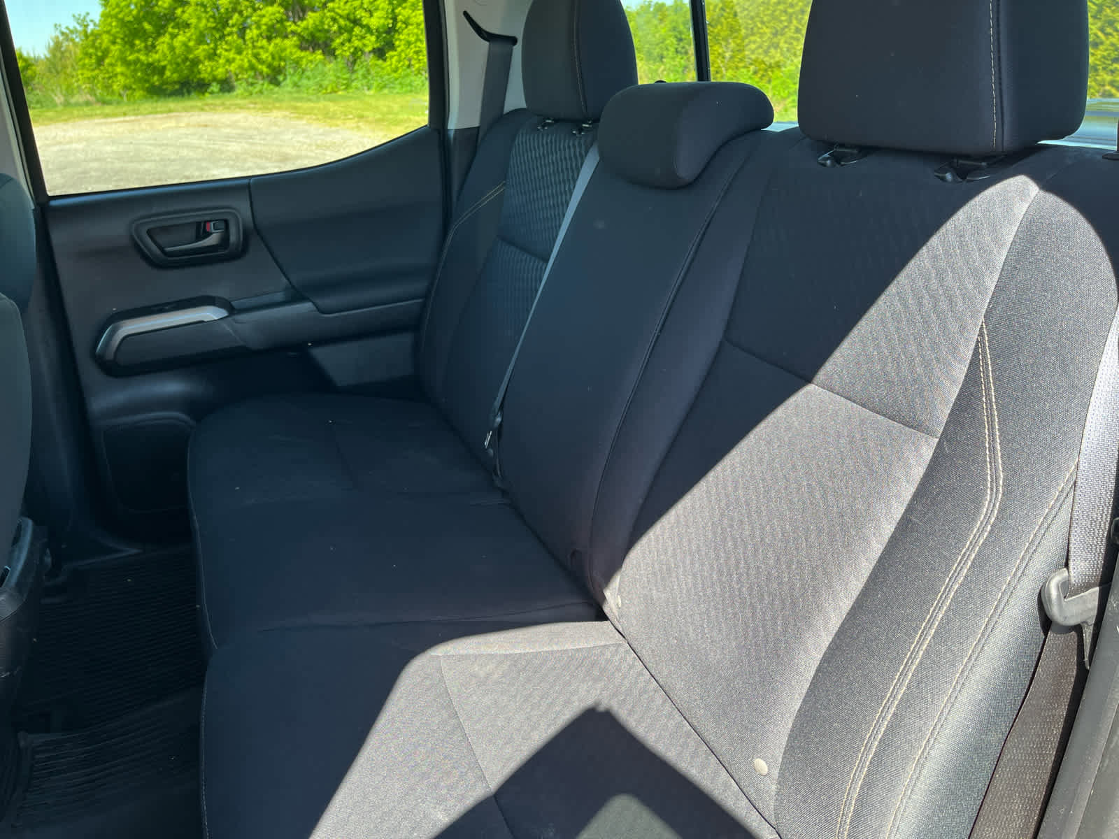 Used 2021 Toyota Tacoma SR5 w/ Trail Edition AWD/4WD image 26