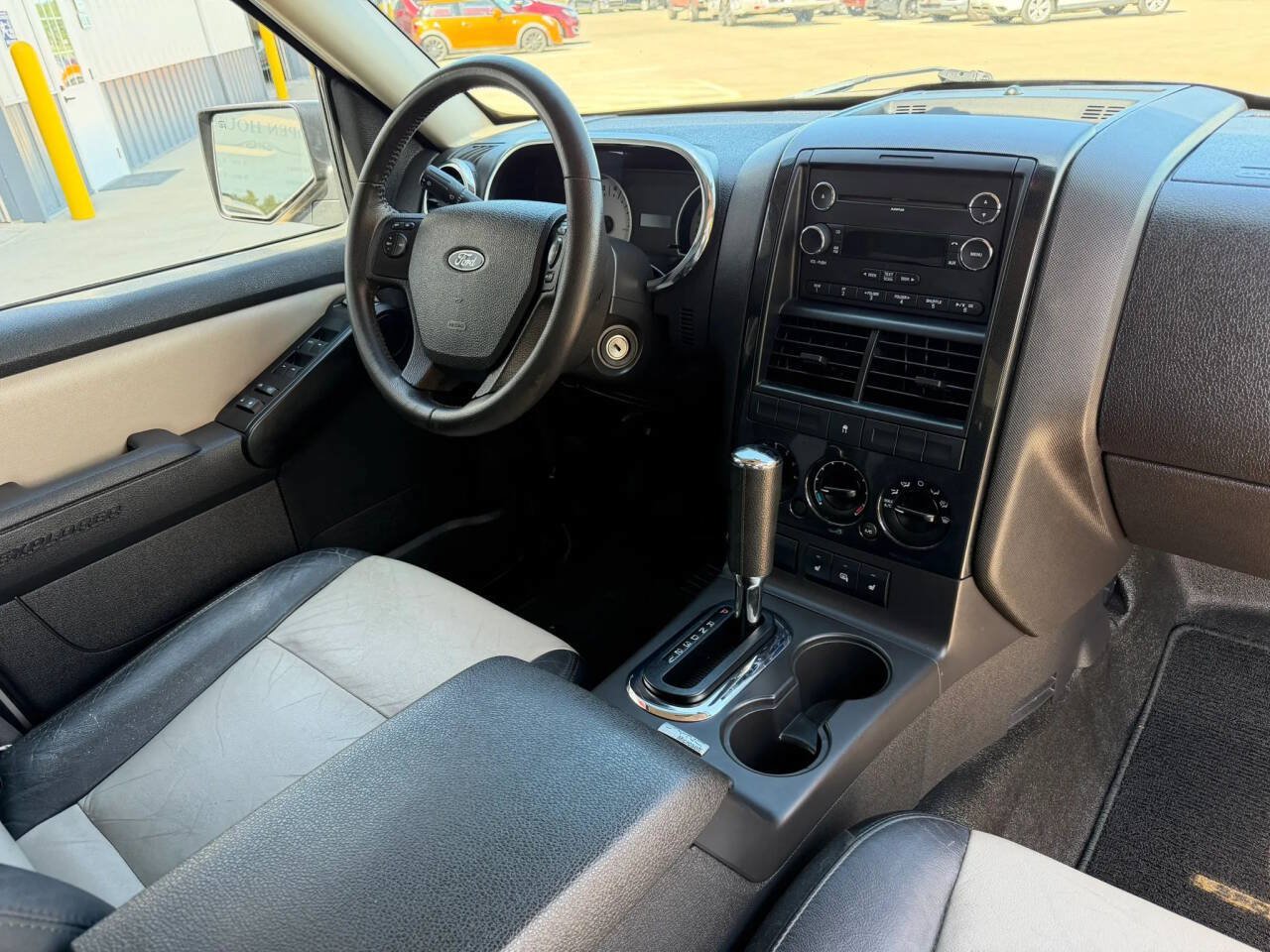 Used 2009 Ford Explorer Sport Trac Limited RWD image 19