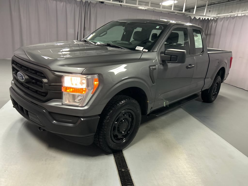 Used 2021 Ford F150 XL w/ Equipment Group 101A High AWD/4WD image 3