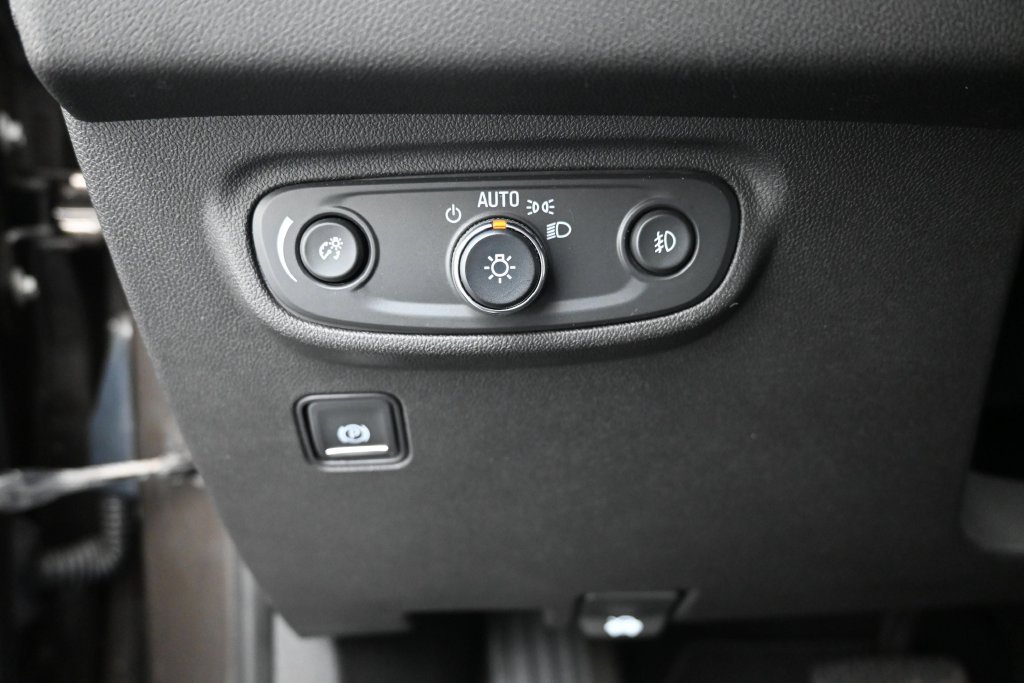 Used 2020 GMC Terrain SLT FWD image 12