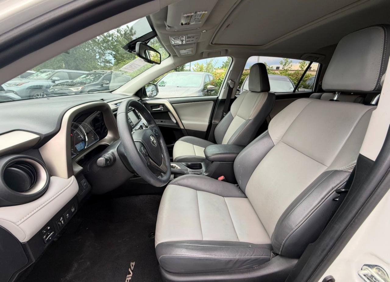 Used 2015 Toyota RAV4 Limited w/ Technology Package FWD image 11