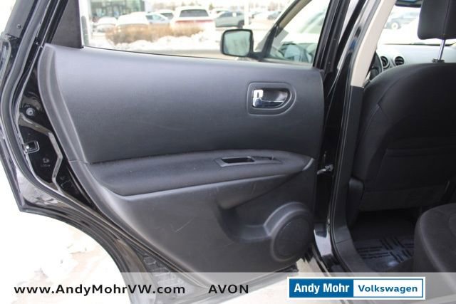 Used 2015 Nissan Rogue S w/ Convenience Package image 24