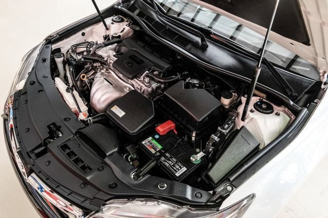 Used 2016 Toyota Camry SE FWD image 43