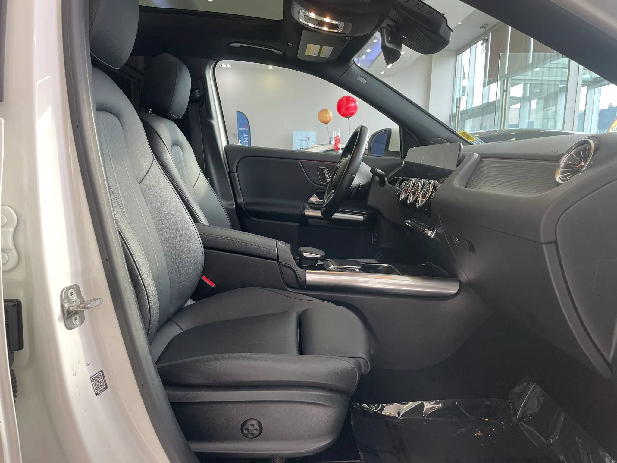 Used 2023 Mercedes-Benz GLA 250 4MATIC image 25
