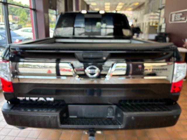 Used 2017 Nissan Titan Platinum Reserve RWD image 12
