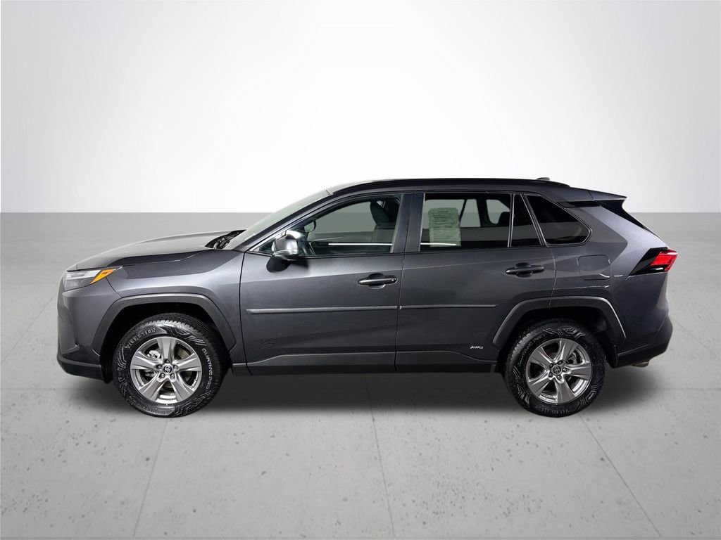 Used 2024 Toyota RAV4 LE AWD/4WD image 9