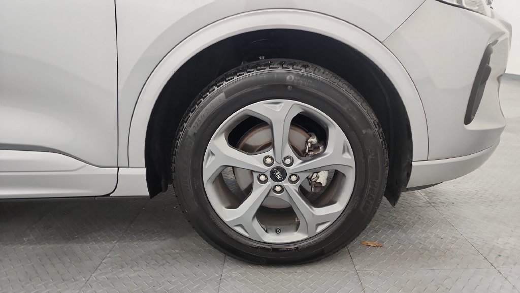 Certified 2024 Ford Escape ST-Line AWD/4WD image 23