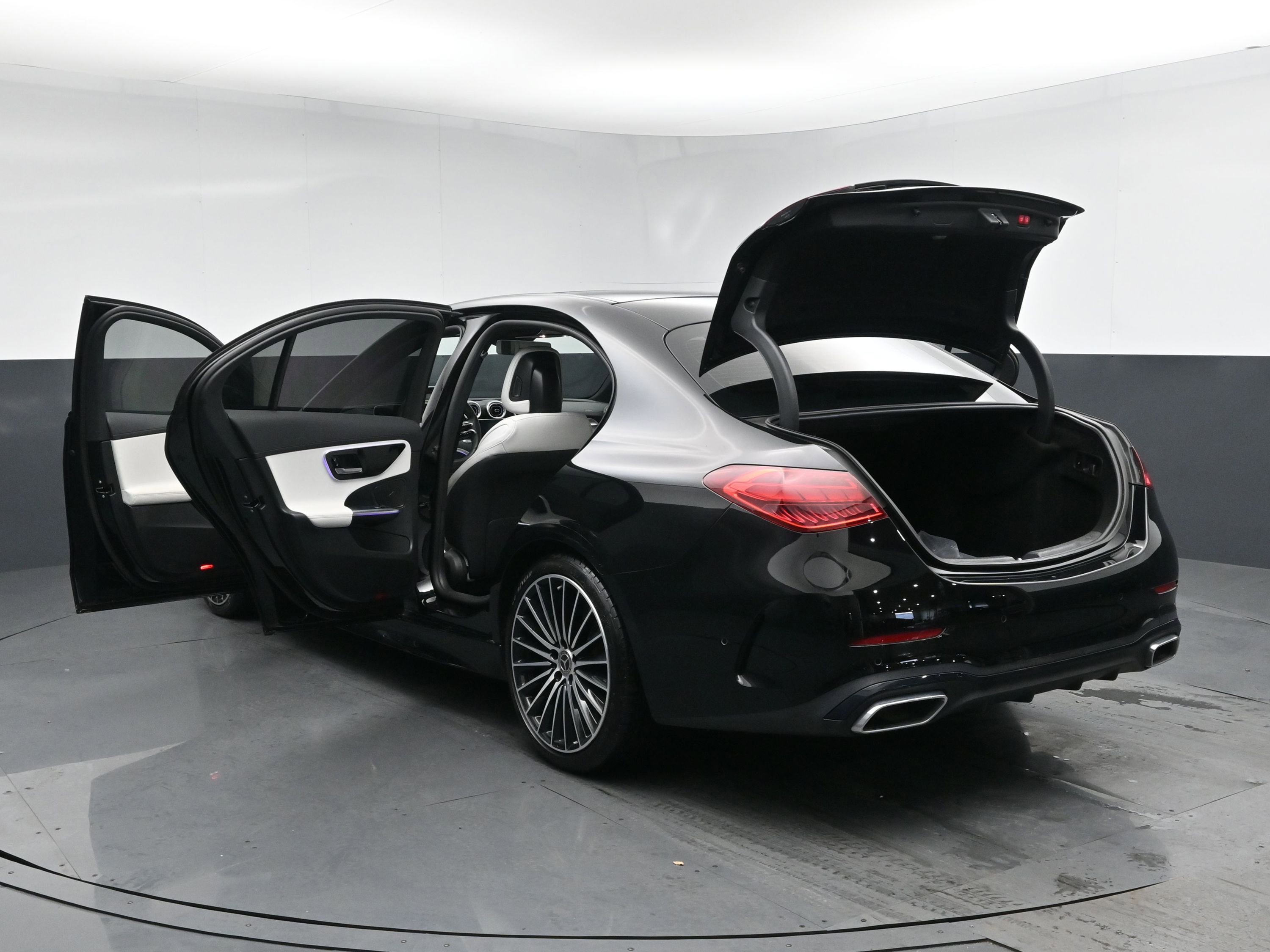 Used 2022 Mercedes-Benz C 300 4MATIC Sedan image 27