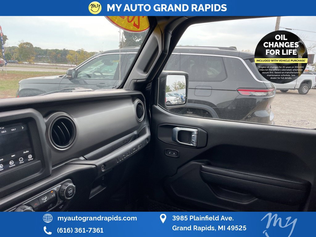 Used 2022 Jeep Wrangler Unlimited Sport AWD/4WD image 23