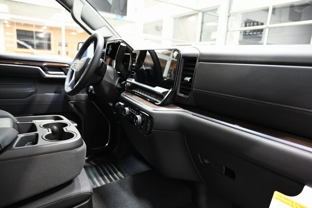 New 2026 Chevrolet Silverado 1500 LT image 14