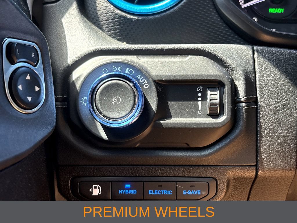 Used 2024 Jeep Wrangler Unlimited Rubicon 4xe AWD/4WD image 13