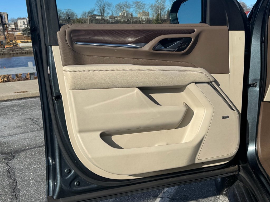 Used 2021 GMC Yukon Denali image 7