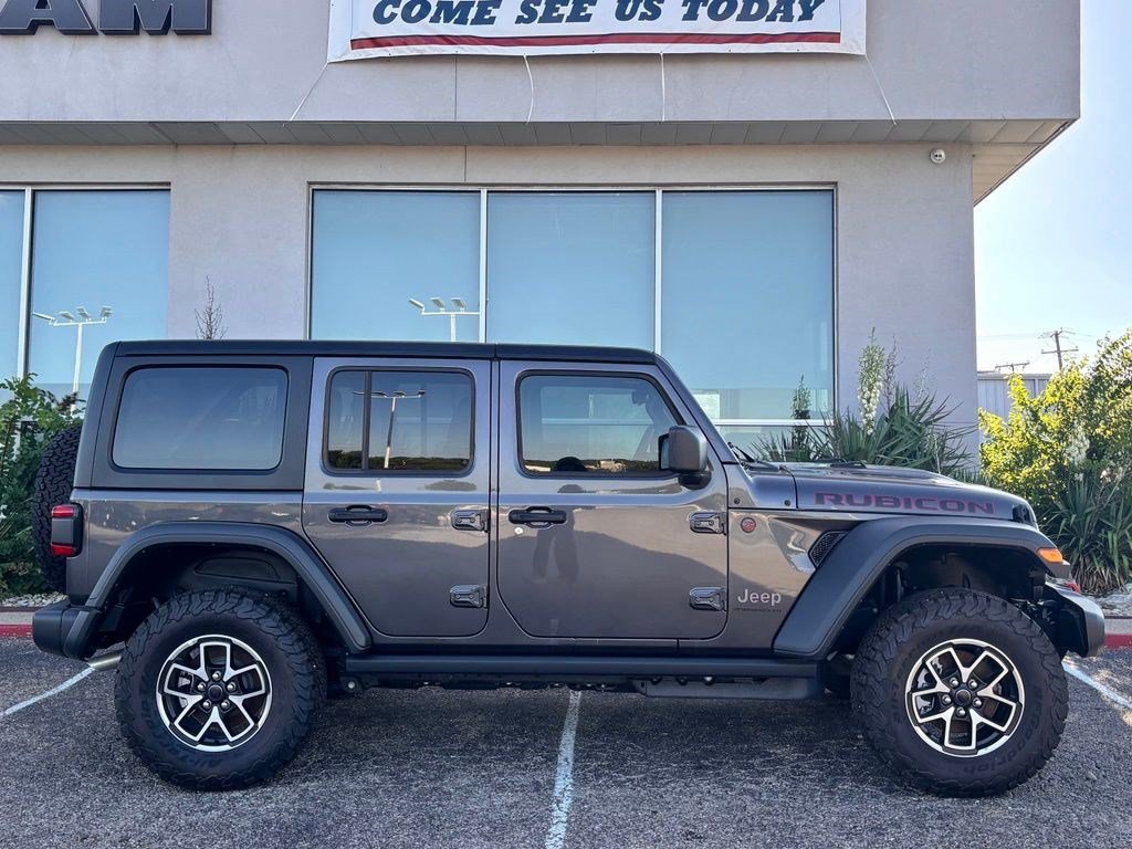 New 2026 Jeep Wrangler Unlimited Rubicon w/ Safety Group AWD/4WD image 4