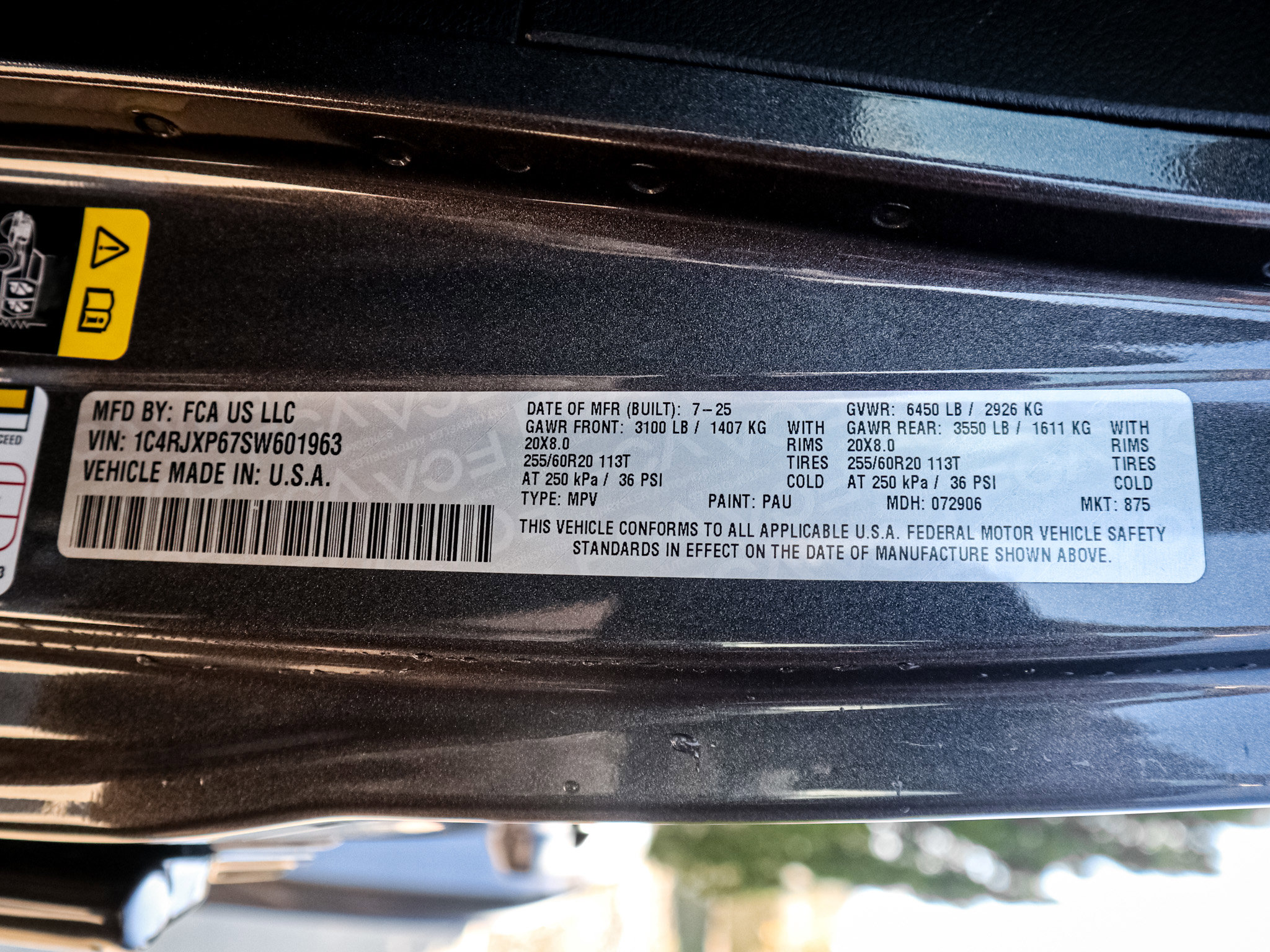 Used 2025 Jeep Wrangler Sahara image 33