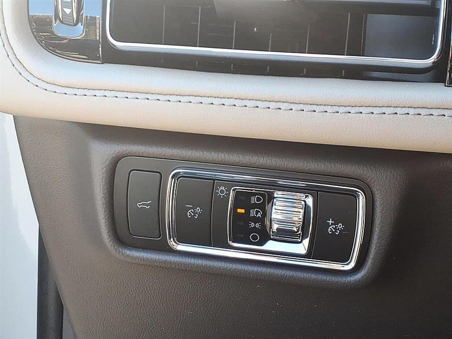Used 2023 Lincoln Aviator Reserve w/ Equipment Group 201A AWD/4WD image 20
