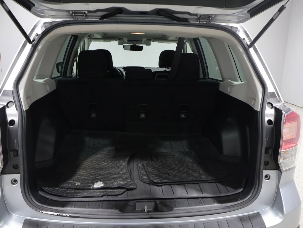 Used 2018 Subaru Forester 2.5i Premium AWD/4WD image 4
