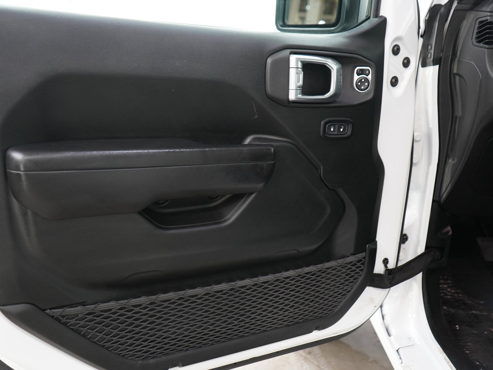 Used 2020 Jeep Wrangler Unlimited Sport AWD/4WD image 18