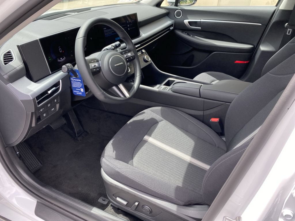 New 2026 Hyundai Sonata SEL FWD image 4