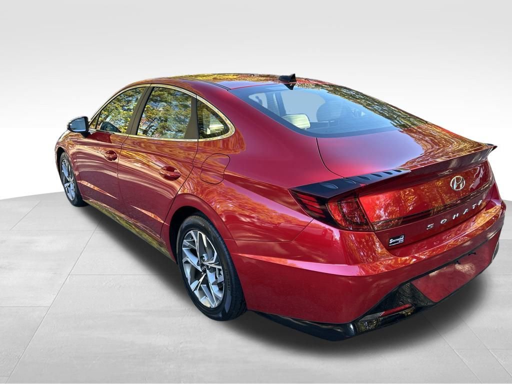 Used 2022 Hyundai Sonata SEL w/ Preferred Accessory Package image 3