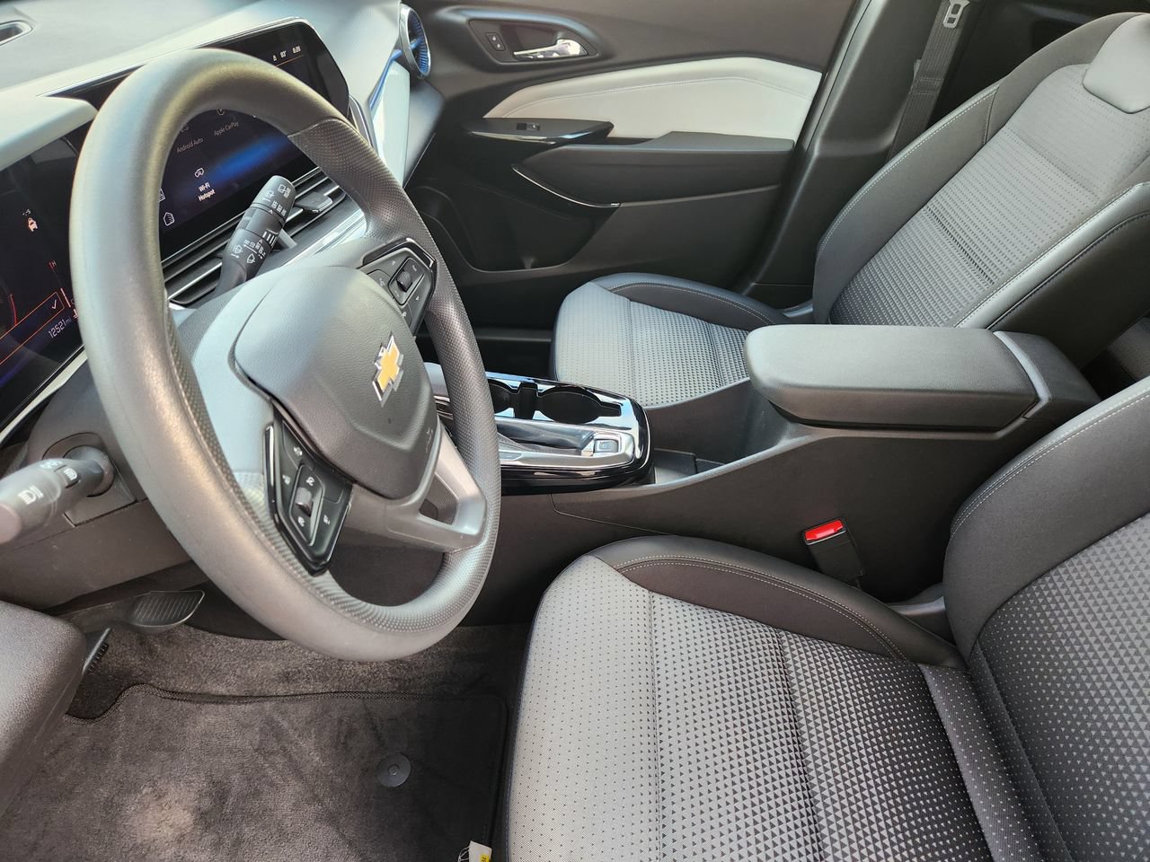 Used 2024 Chevrolet Trax LT FWD image 12
